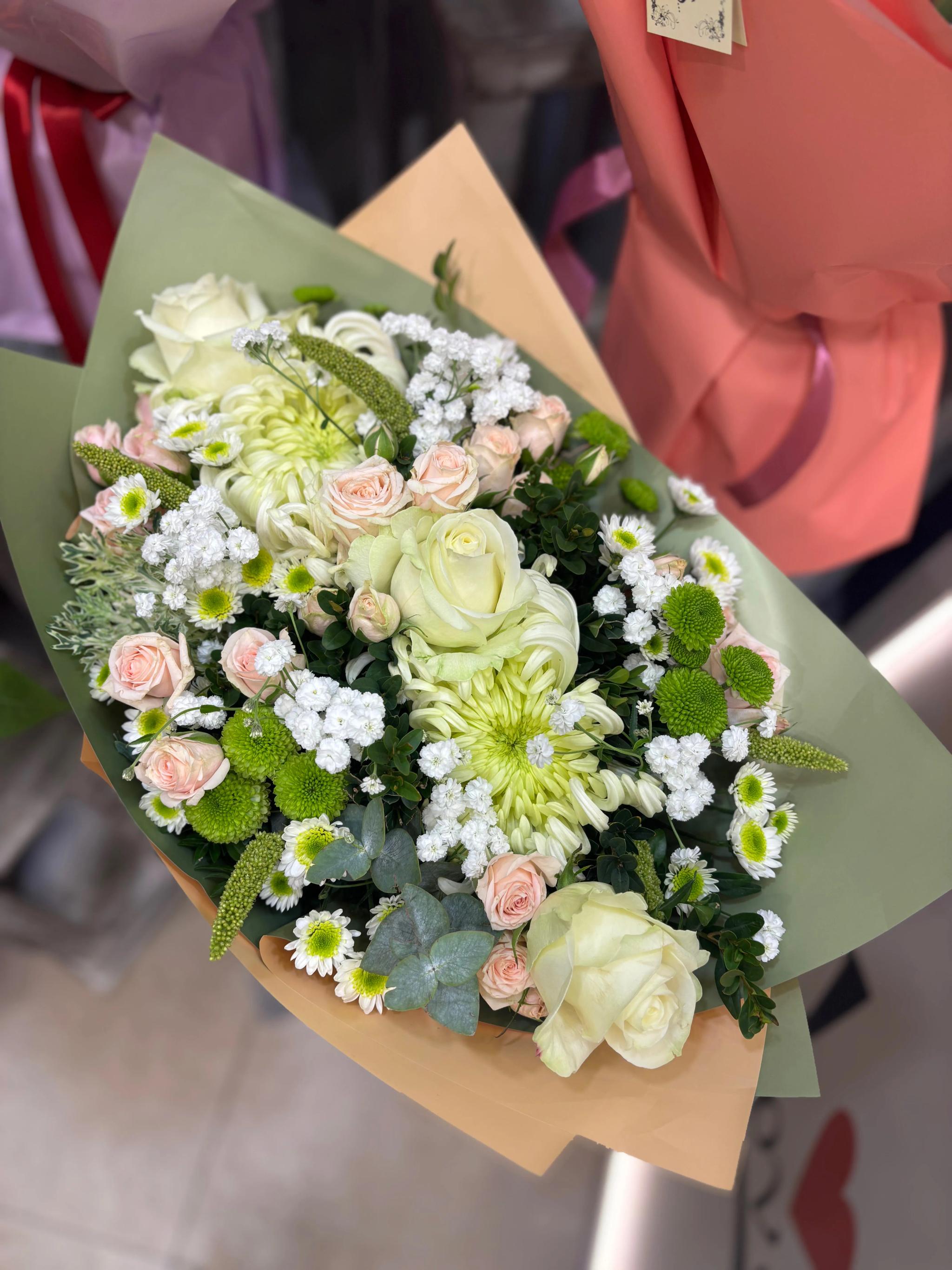 An elegant bouquet | ծաղիկներ, ծաղկեպսակներ, բույսեր Երևան An elegant bouquet | ծաղիկներ, ծաղկեպսակներ, բույսեր Երևան