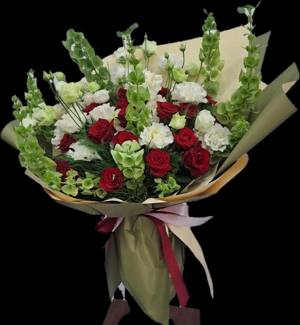 Roses and lisianthus in one bouquet | ծաղիկներ, ծաղկեպսակներ, բույսեր Երևան Roses and lisianthus in one bouquet | ծաղիկներ, ծաղկեպսակներ, բույսեր Երևան