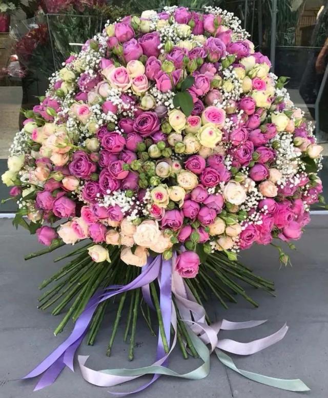 101 Bunch Roses | ծաղիկներ, ծաղկեպսակներ, բույսեր - առաքում Երևան 101 Bunch Roses | ծաղիկներ, ծաղկեպսակներ, բույսեր - առաքում Երևան
