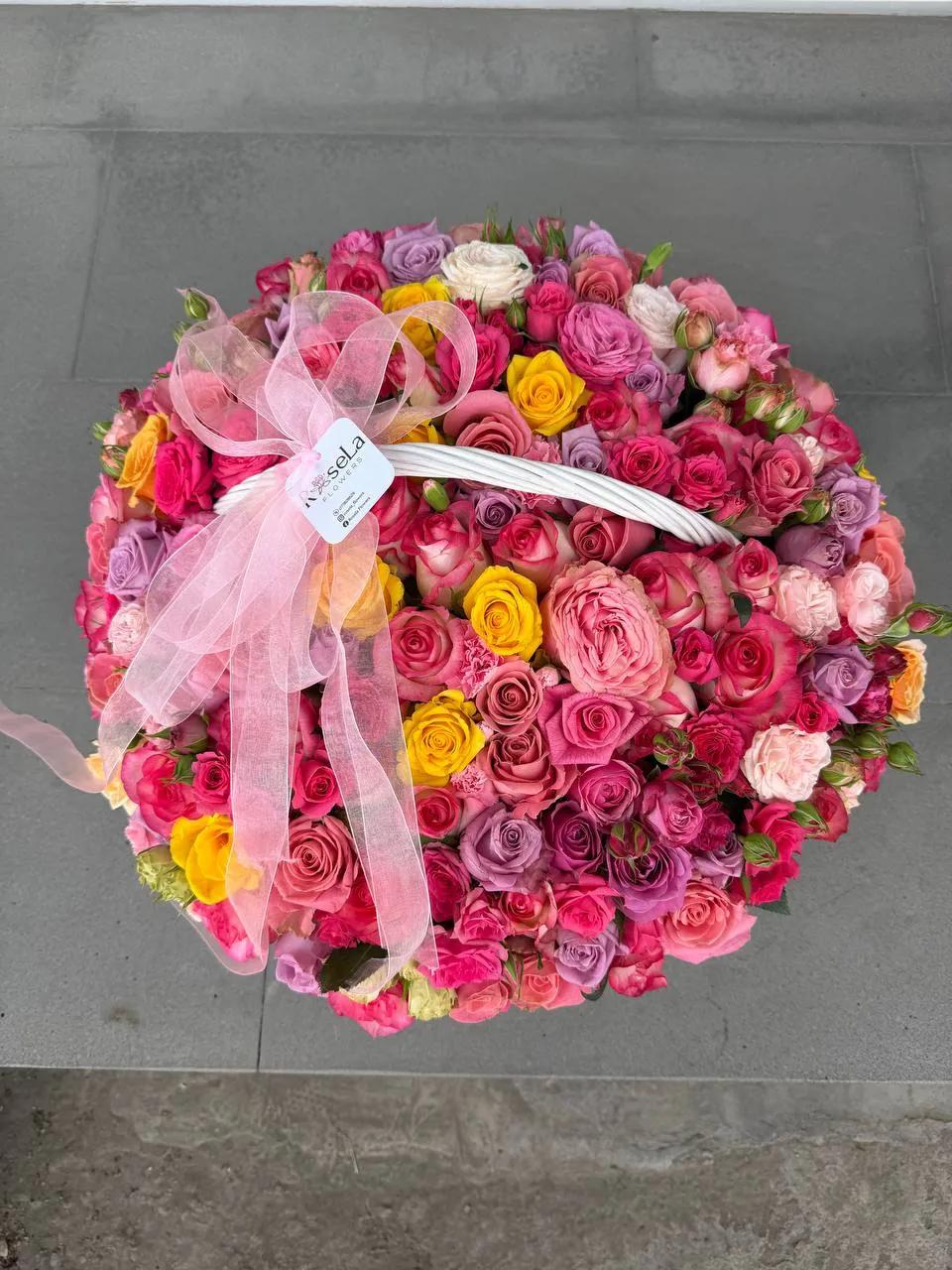 Colorful flowers in a basket | ծաղիկներ, ծաղկեպսակներ, բույսեր Երևան Colorful flowers in a basket | ծաղիկներ, ծաղկեպսակներ, բույսեր Երևան