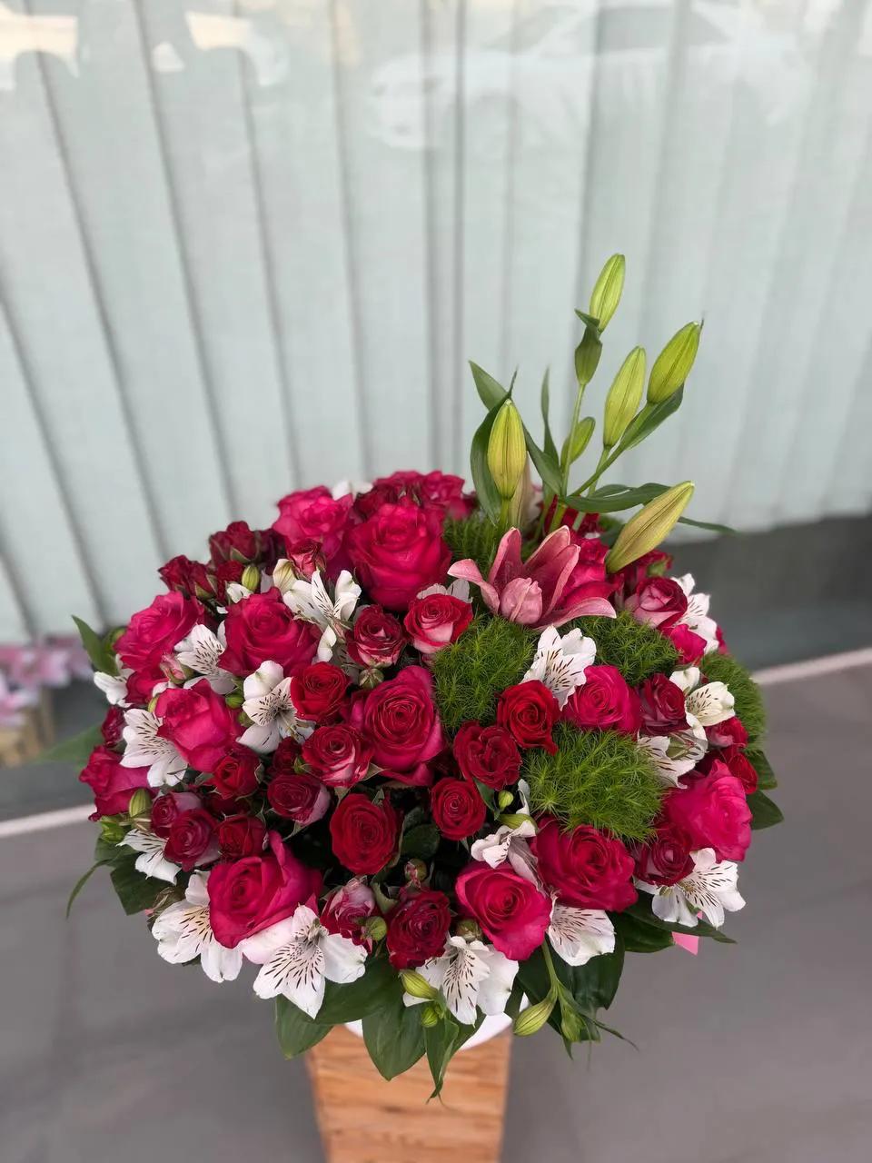 Flowers in a basket | ծաղիկներ, ծաղկեպսակներ, բույսեր Երևան Flowers in a basket | ծաղիկներ, ծաղկեպսակներ, բույսեր Երևան