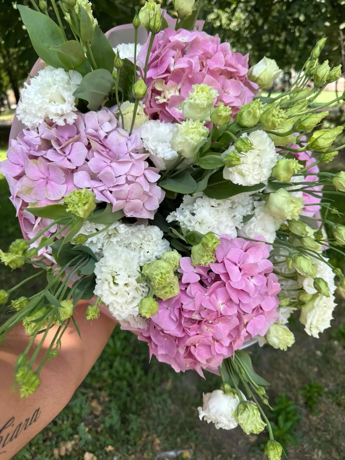 Creative bouquet | ծաղիկներ, ծաղկեպսակներ, բույսեր Երևան Creative bouquet | ծաղիկներ, ծաղկեպսակներ, բույսեր Երևան