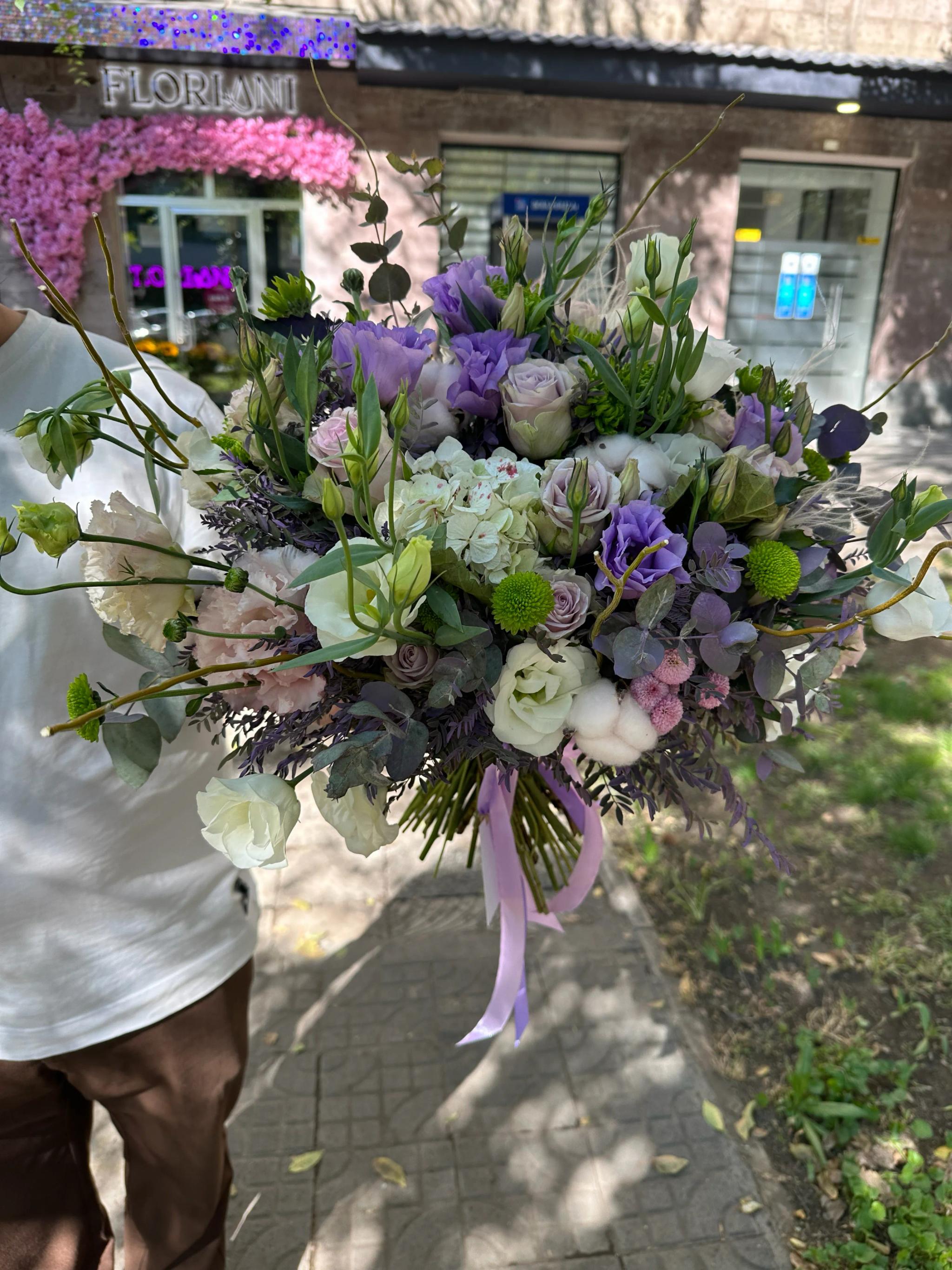An elegant bouquet | ծաղիկներ, ծաղկեպսակներ, բույսեր Երևան An elegant bouquet | ծաղիկներ, ծաղկեպսակներ, բույսեր Երևան