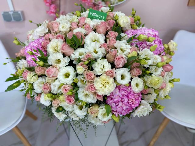 Floral mix in a basket | ծաղիկներ, ծաղկեպսակներ, բույսեր - առաքում Երևան Floral mix in a basket | ծաղիկներ, ծաղկեպսակներ, բույսեր - առաքում Երևան