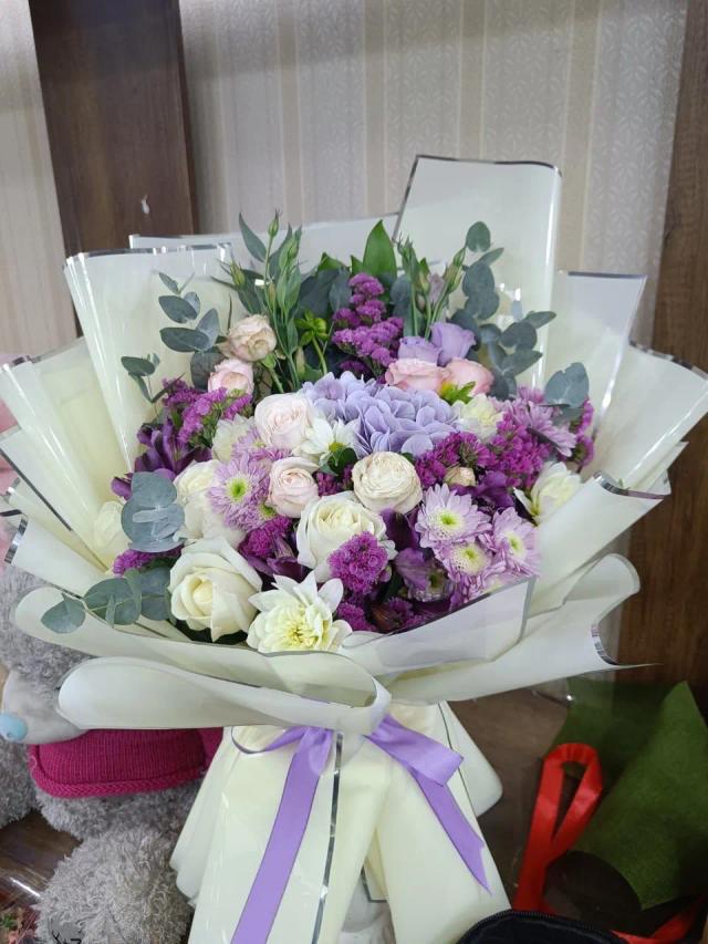 An elegant bouquet | ծաղիկներ, ծաղկեպսակներ, բույսեր - առաքում Երևան An elegant bouquet | ծաղիկներ, ծաղկեպսակներ, բույսեր - առաքում Երևան