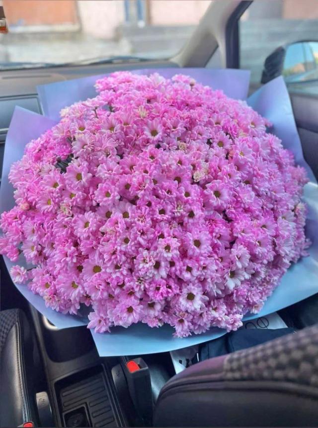 A gorgeous bouquet of chrysanthemums | ծաղիկներ, ծաղկեպսակներ, բույսեր - առաքում Երևան A gorgeous bouquet of chrysanthemums | ծաղիկներ, ծաղկեպսակներ, բույսեր - առաքում Երևան